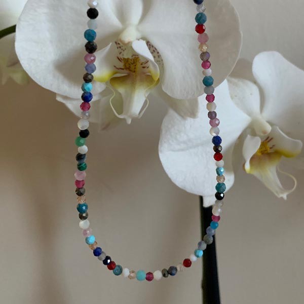 Gold plated necklace with fine stones