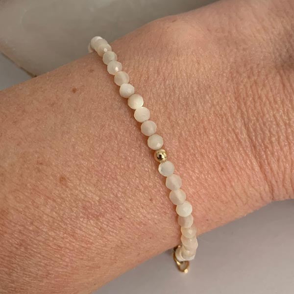 Gold plated white mother-of-pearl bracelet