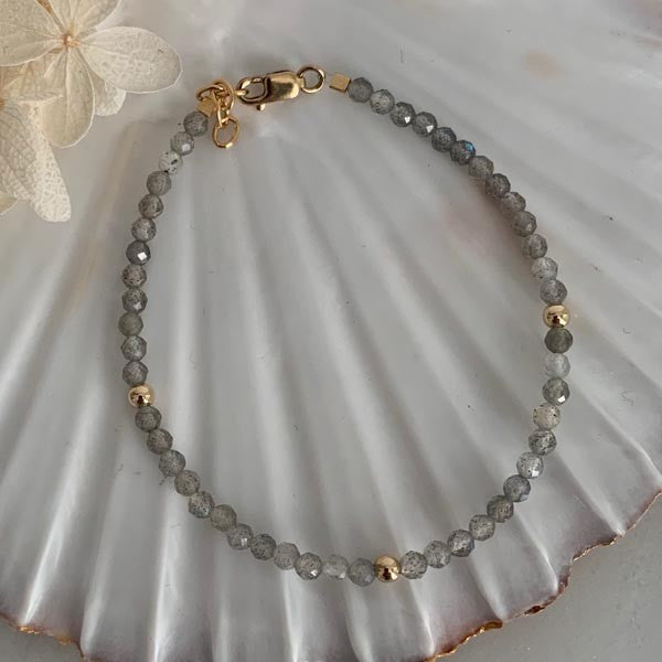 Gold plated labradorite bracelet