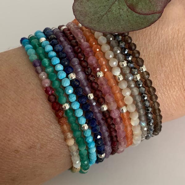 White mother-of-pearl silver bracelet