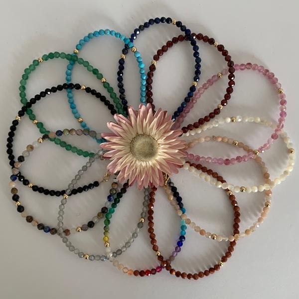 White mother-of-pearl silver bracelet