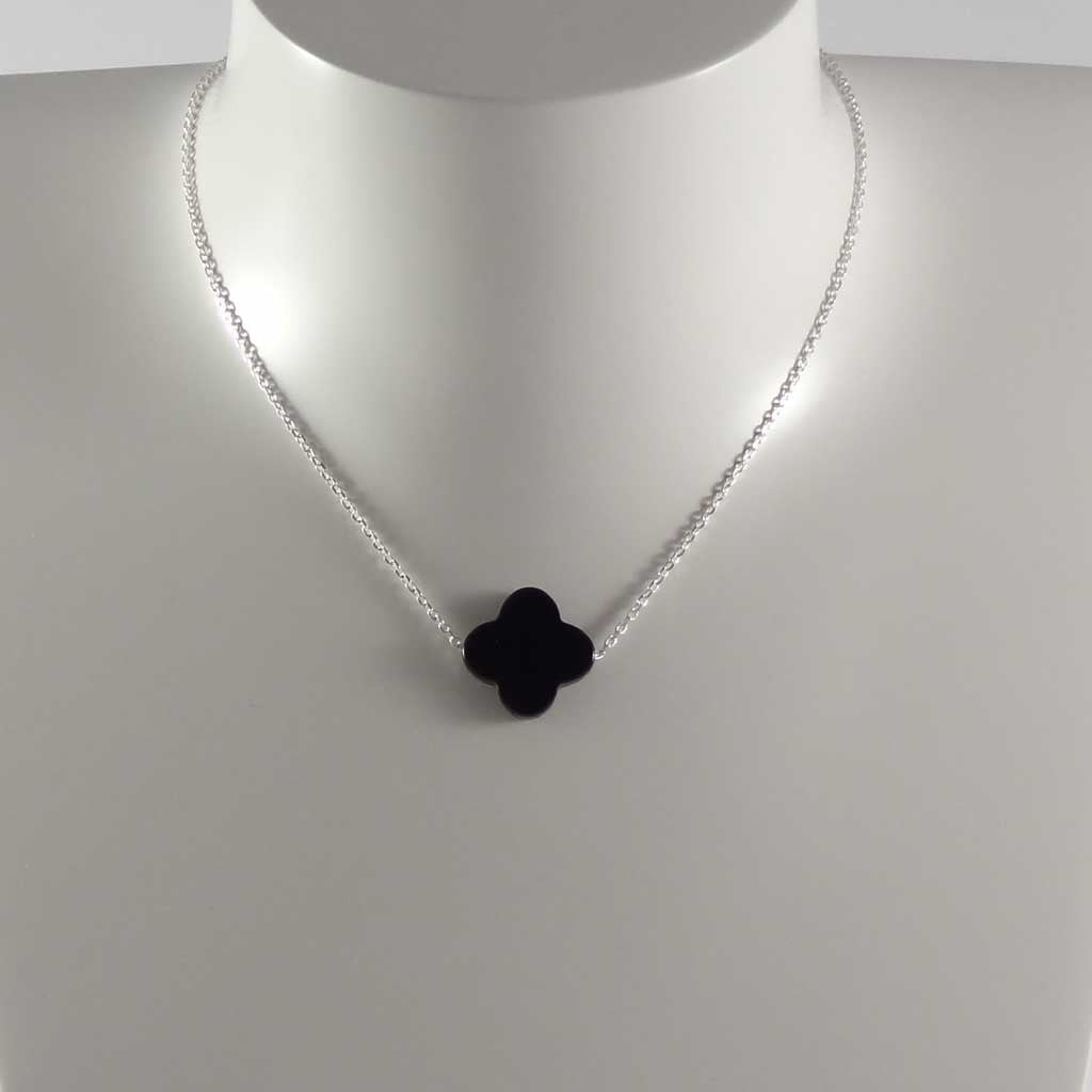 Collier chaine argent Croix onyx
