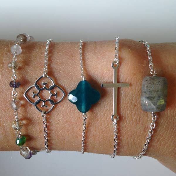 Bracelet chaine argent motif 4 mini Coeurs croix
