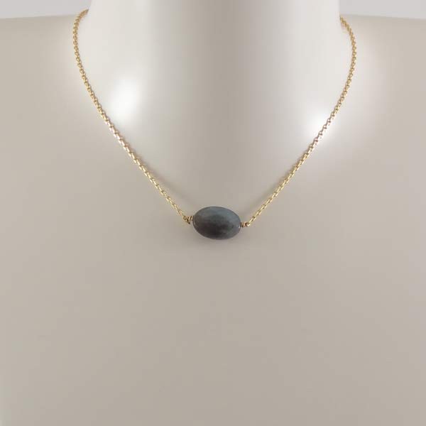 Collier chaine plaqué or Labradorite ovale facetée