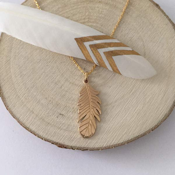 Medium feather gold plated chain necklace
