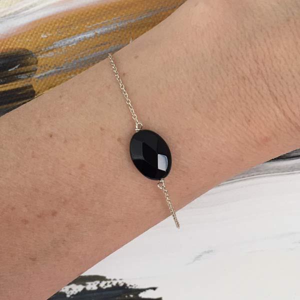 Bracelet chaine argent pierre Onyx ovale facettée