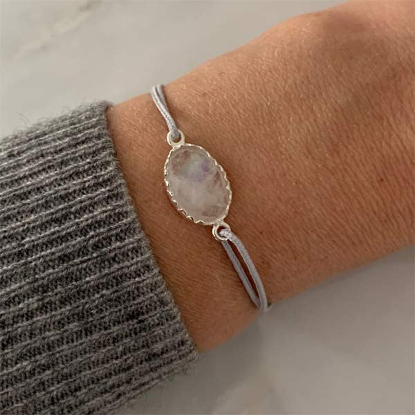 Bracelet cordon pierre de lune ovale argent