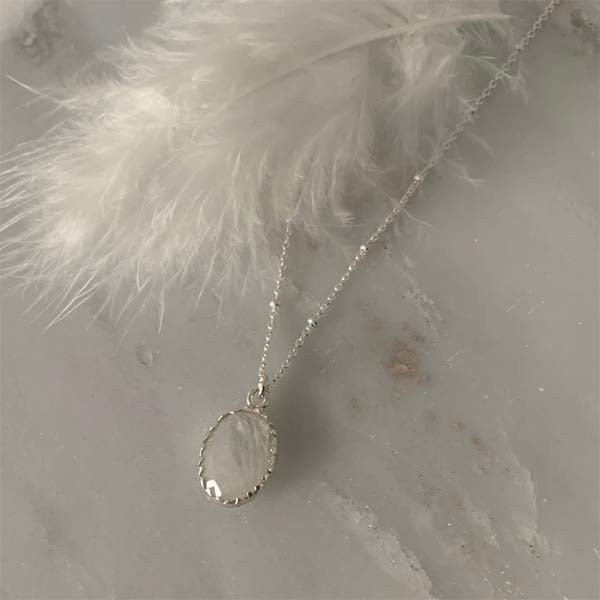 Collier chaine argent mini boules pierre de lune ovale
