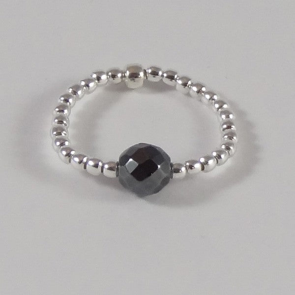 Mini silver hematite pearl ring