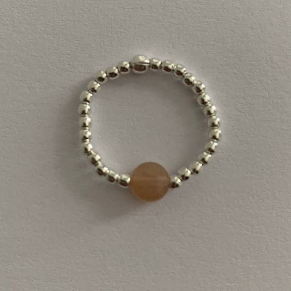 Mini silver pearl ring with flat sunstone