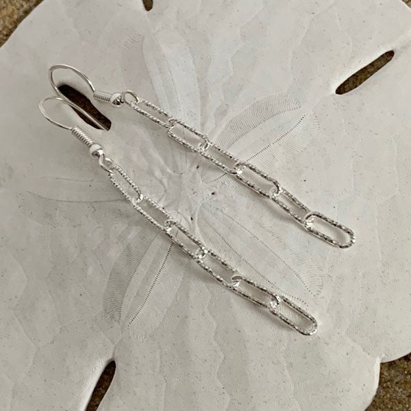 Diamond rectangle chain earrings