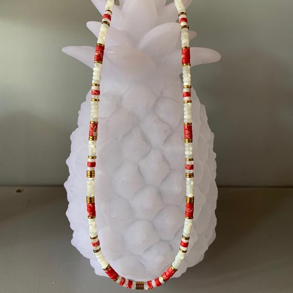 Heishi necklace with white mother-of-pearl and red jasper