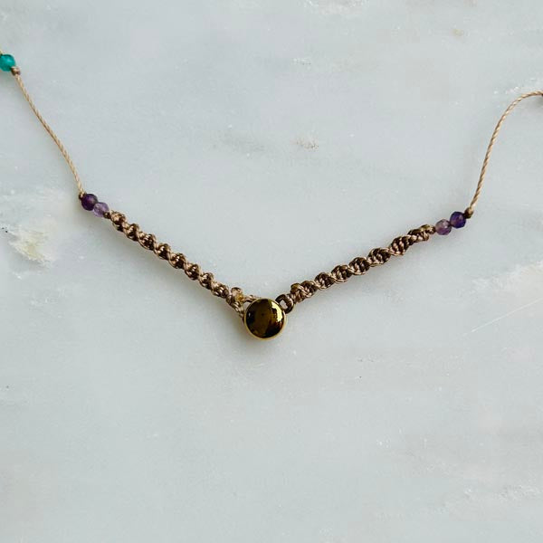Collier cordon croix calcédoine lavande