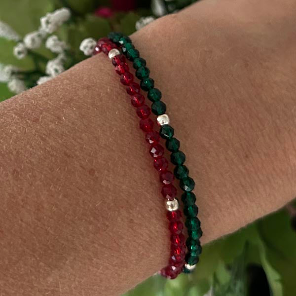 Gold plated onyx bracelet