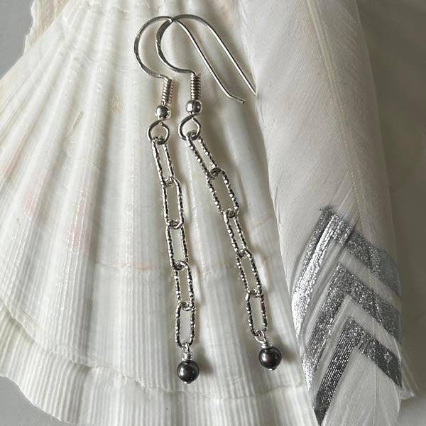 Diamond rectangle chain earrings