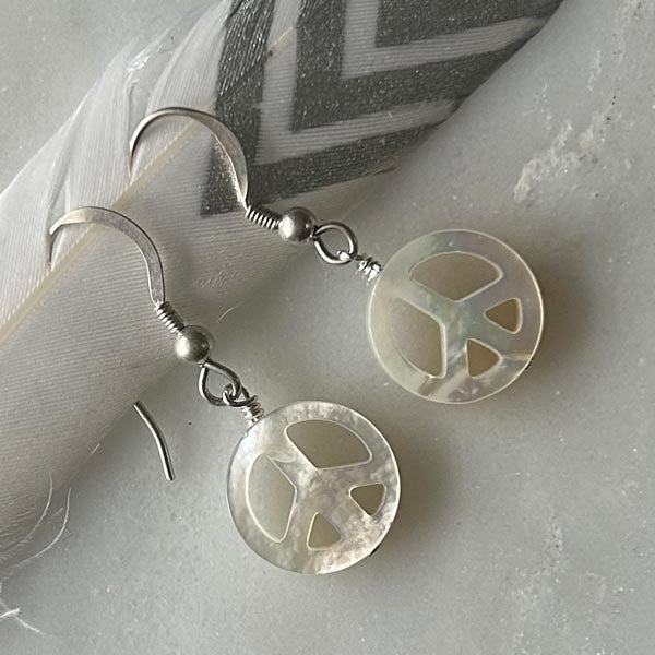 Gold plated black and white pearl earrings