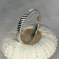 Silver 925 thin striated ring