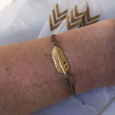 Cord bracelet gold plated feather