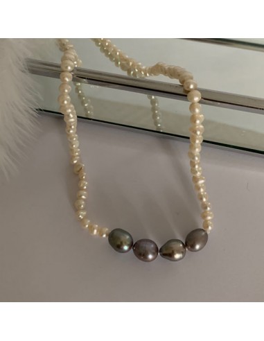 Necklace with white and grey...