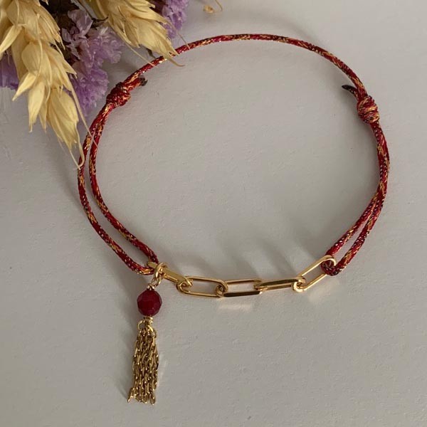 Red cord bracelet 5 links gold plated pompom