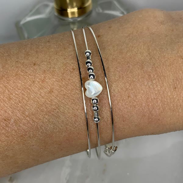 Bracelet 3 thin silver bangles Love white