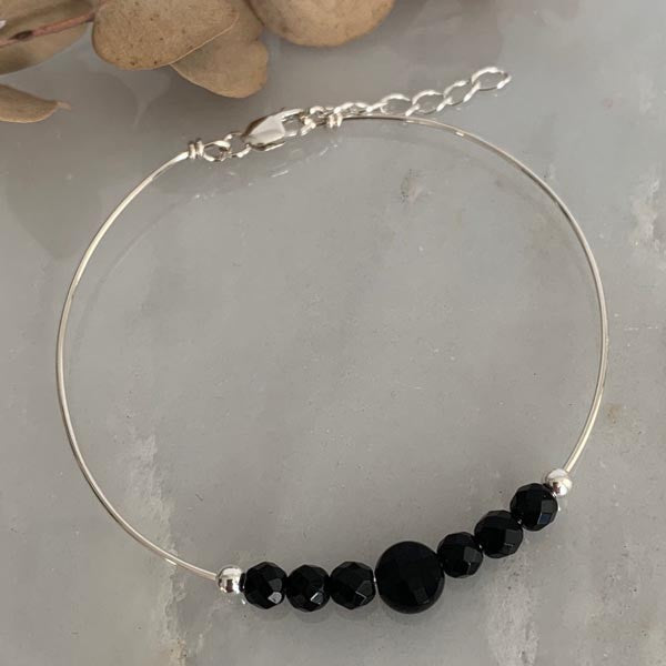 Fine silver bangle bracelet 7 onyx