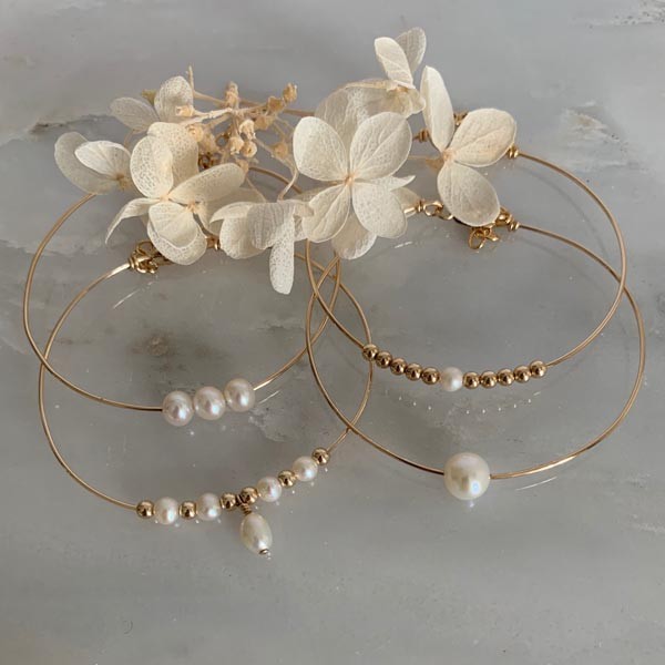 Fine gold filled bangle bracelet with 11 pearls