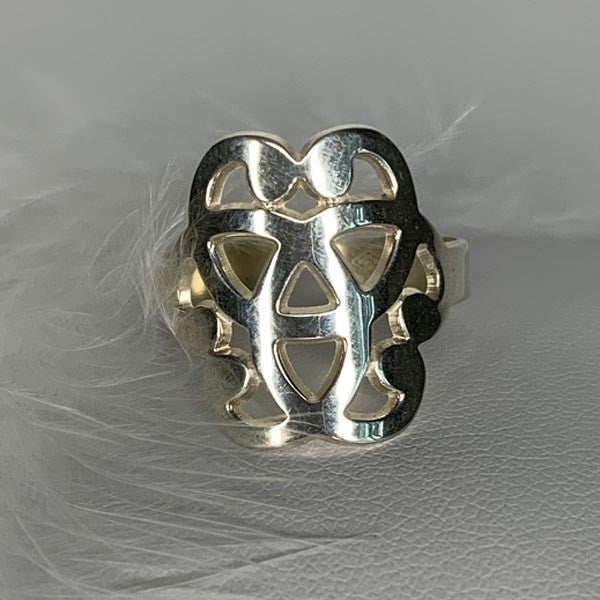 Baroque knot silver ring