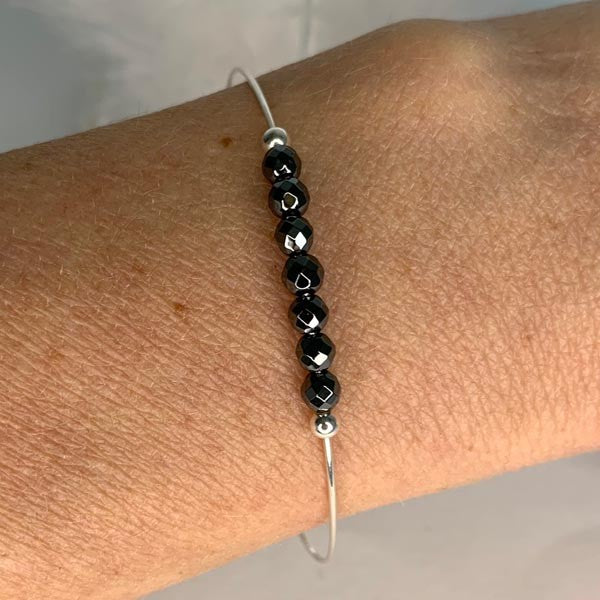 Fine silver bangle bracelet 7 hematite