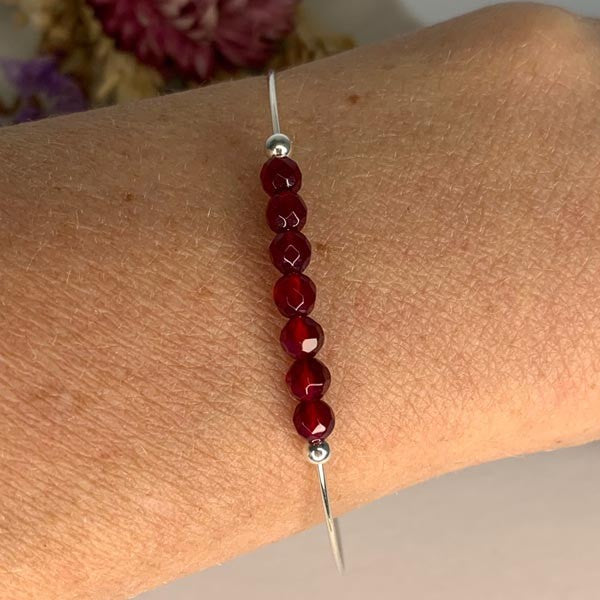 Fine silver bangle bracelet 7 red agate