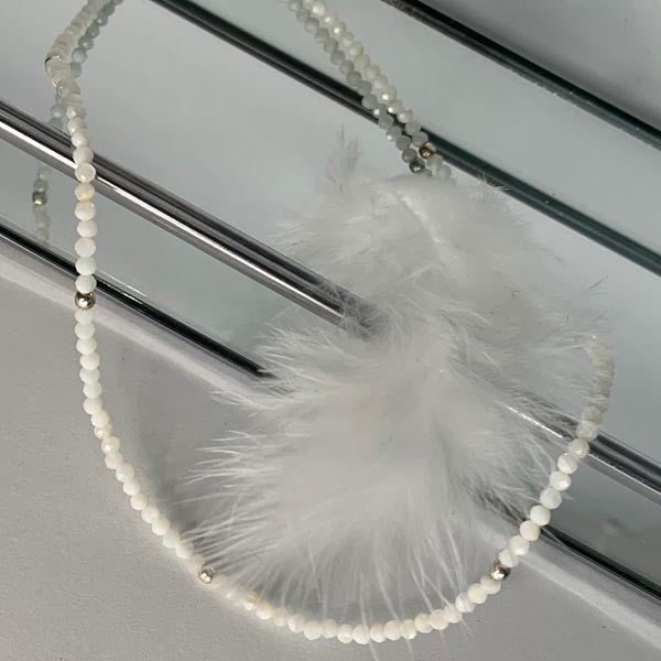 White mother-of-pearl silver necklace