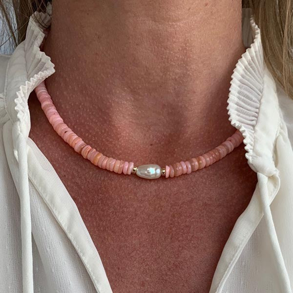 Heishi Outer Banks pink mother-of-pearl necklace