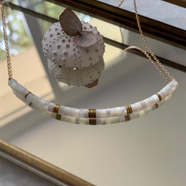 Heishi white mother-of-pearl and hematite barrette necklace