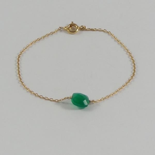 Gold plated chain bracelet with mini faceted square stone and green onyx 