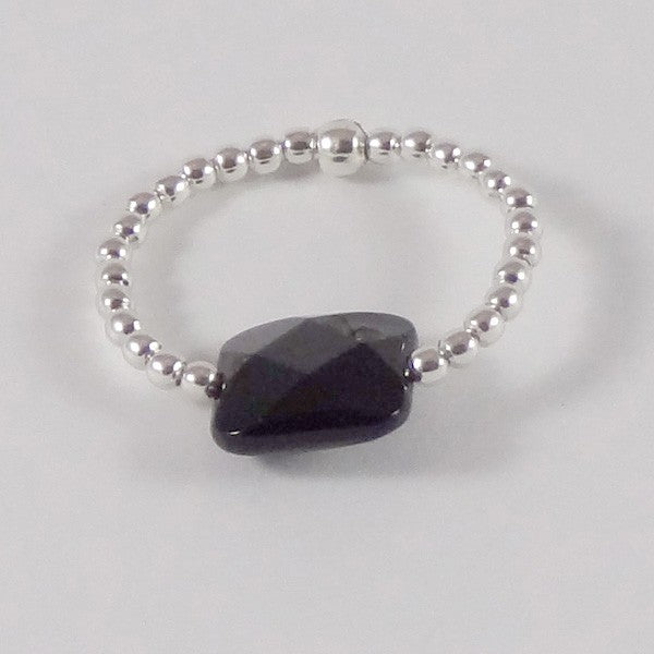 Mini square onyx silver pearl ring