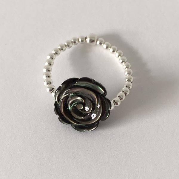 Mini pearl ring with pink silver and gray mother-of-pearl