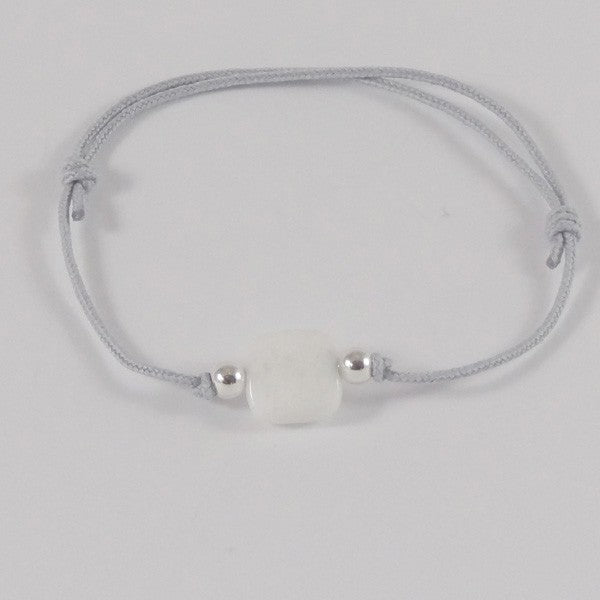 Bracelet cordon pierre carrée perles argent 