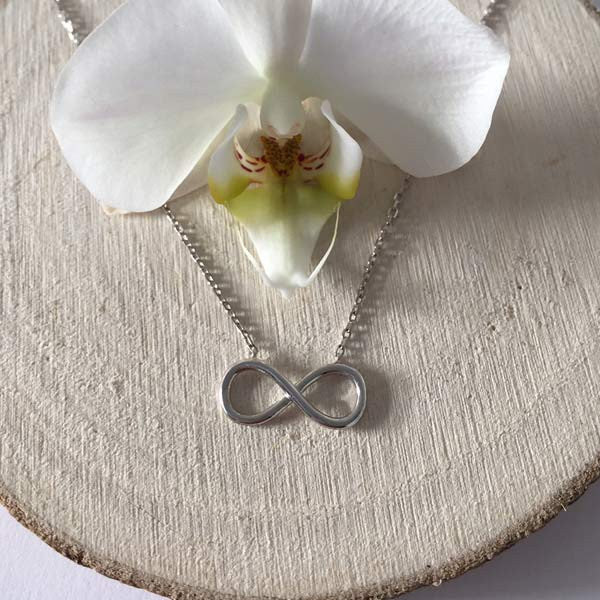 Infinity silver chain necklace