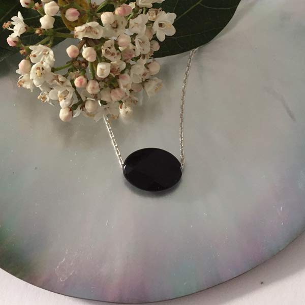 Faceted oval onyx silver chain necklace