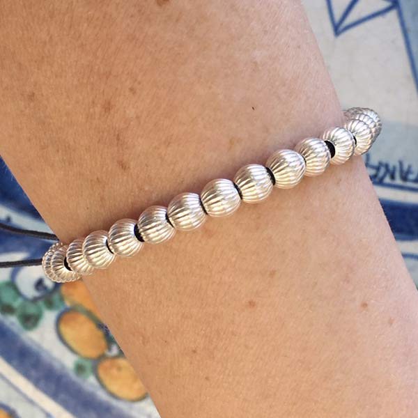 Elise bracelet with large ribbed silver beads