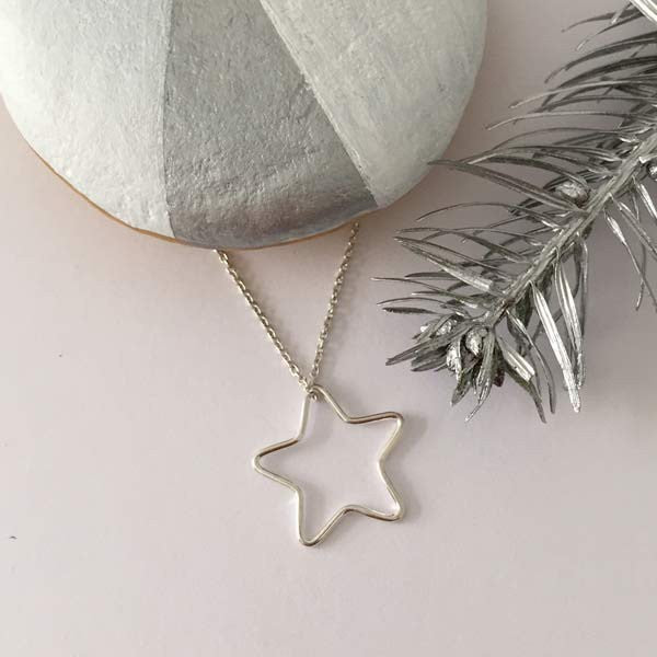 Small star silver chain necklace