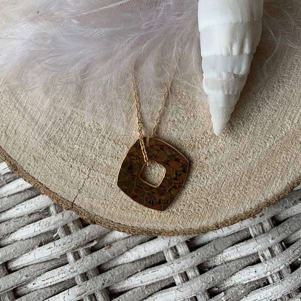 Gold plated chain necklace with small hammered square target