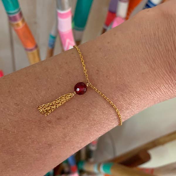 Gold plated chain bracelet with stone pompom