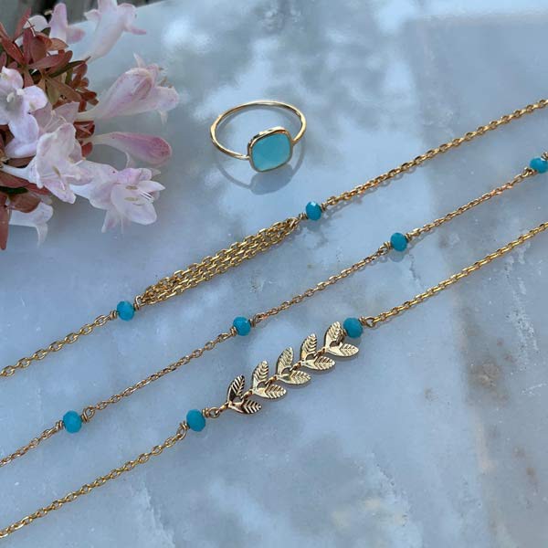 Bracelet chaine plaqué or triple chainettes petites pierres turquoise