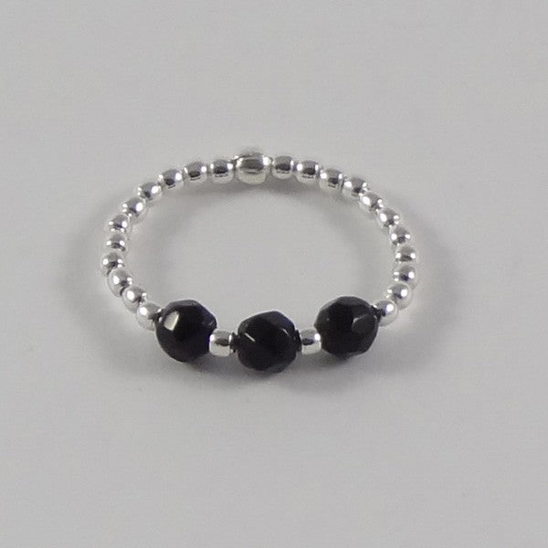 Mini silver pearl ring 3 small onyx