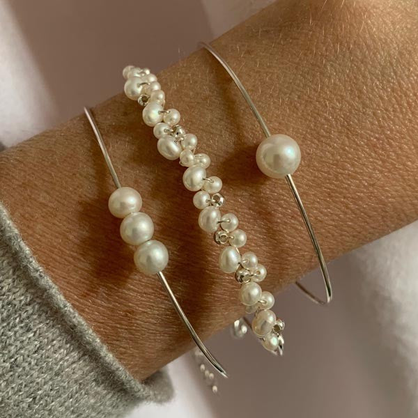 Fine silver bangle bracelet with white pearl