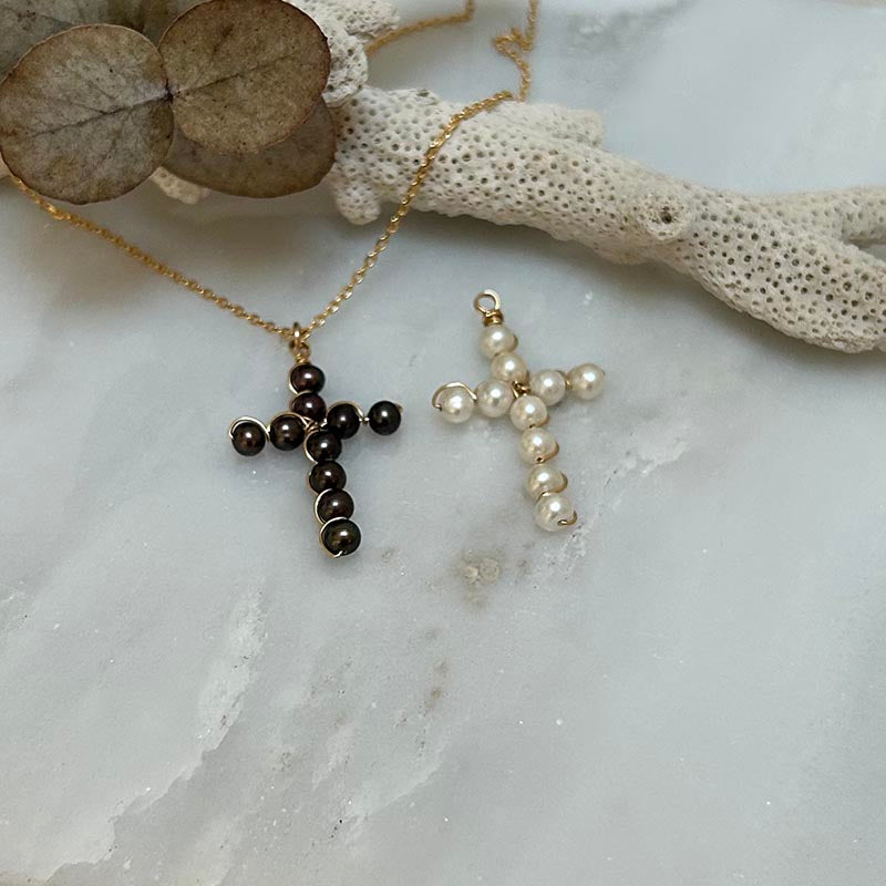 Gold plated chain necklace with black freshwater pearl cross 