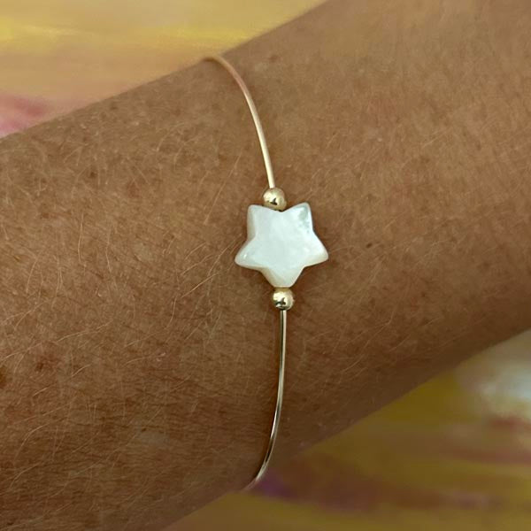 Fine gold filled bangle bracelet with white pearls