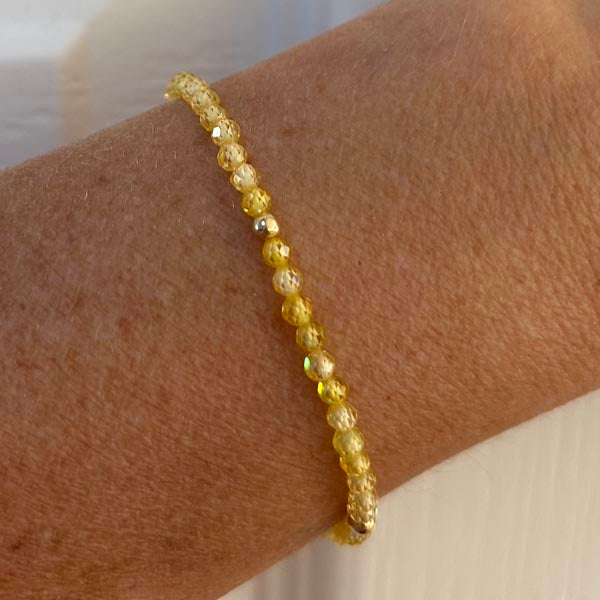 Gold plated onyx bracelet 