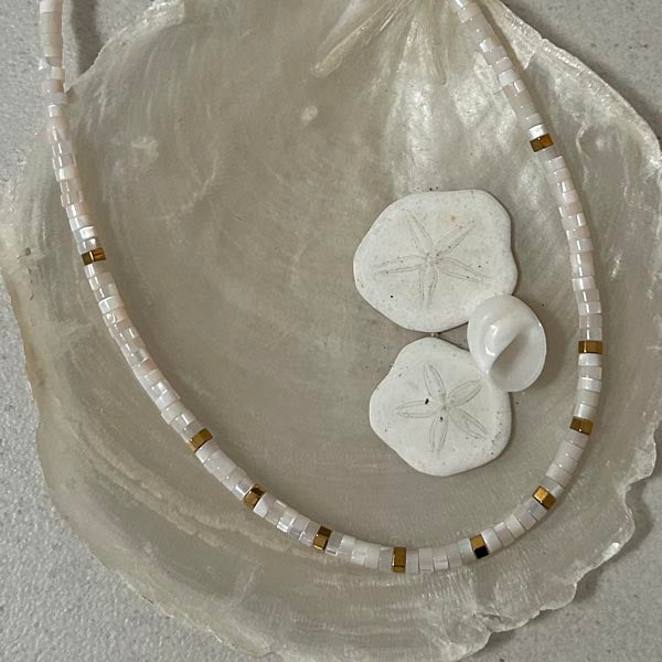 White mother-of-pearl Heishi necklace 